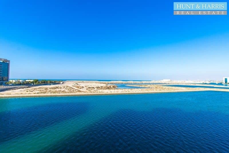 15 Stylishly Furnished - Amazing Lagoon View  - Mina Al Arab