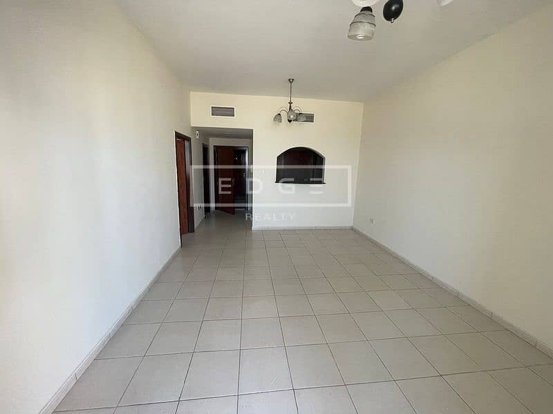 Spacious Layout | Vacant Unit | Great Investment