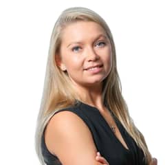 Anna Kirichenko Anna Kirichenko