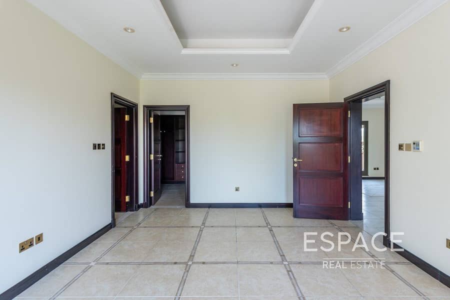 6 Well Priced 3 Bed Canal Cove Villa | Vacant on Transfer