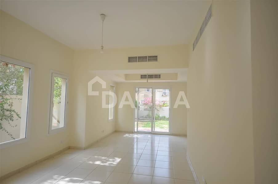 Semi furnished / Quite street / Well maintained