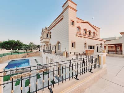 Luxurious 9 Bedrooms Palace for Sale in Al Shahba