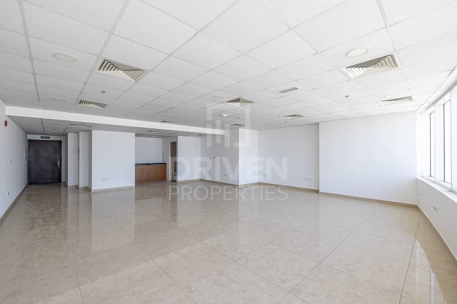 5 Office for Rent | City and lake views