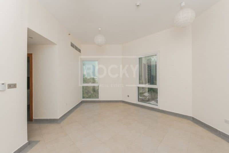 14 Close to Metro | Unfurnished |Huge 1 Bed