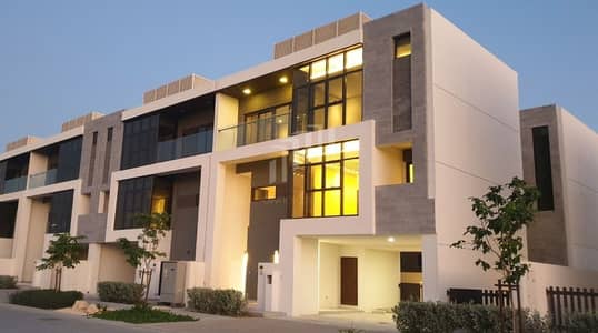 3 Bedroom Villa for Sale in DAMAC Hills, Dubai - Golf Course View | Lake View | End Unit | Fendi