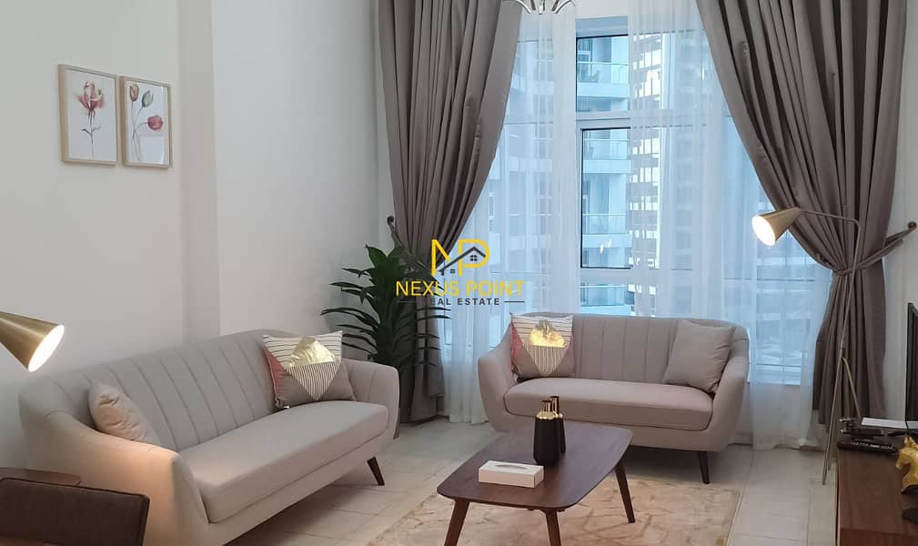 Pool View | Near To Metro | Well Maintained Pool View | Near To Metro | Well Maintained