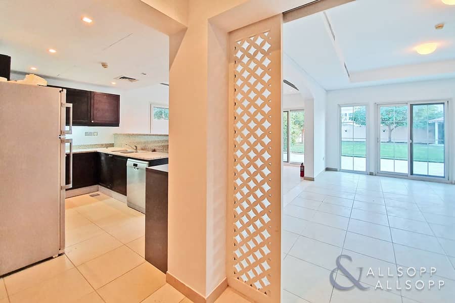 8 Two Bedroom| Vacant On Transfer| 7271SQFT