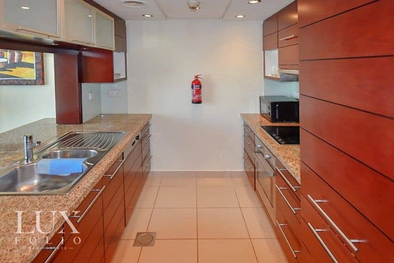 5 One Bed Furnished Apartment | Mid Floor