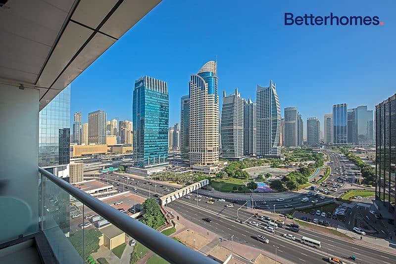 8 Dubai Arch| Bright| Spacious| Large 1 Bedroom