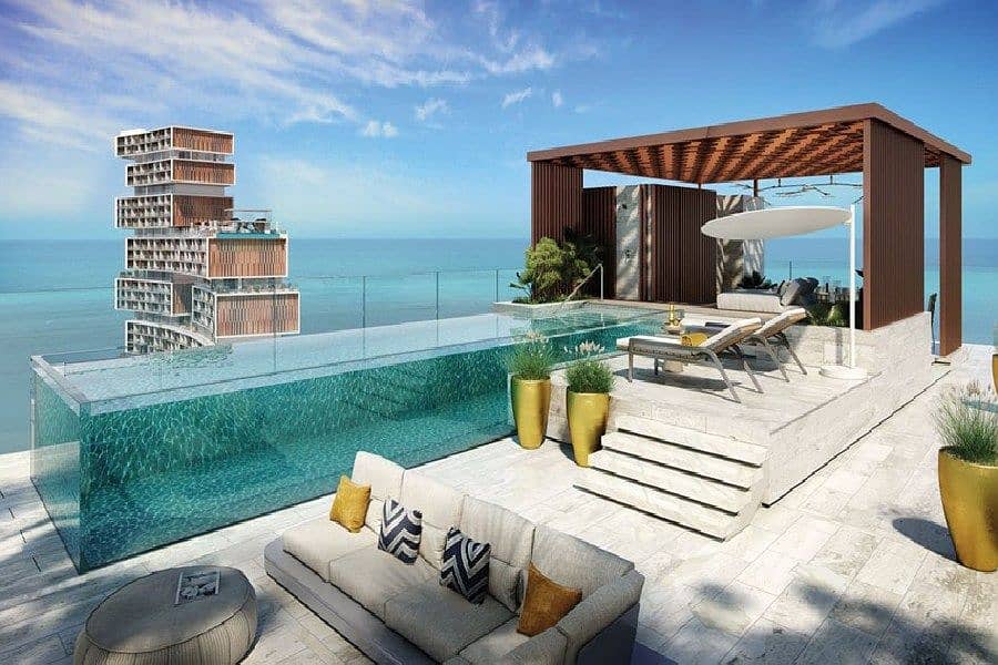 Oceanfront / luxury living / Brand new
