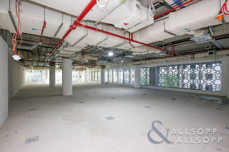 Office for Sale in Downtown Dubai, Dubai - Full Floor | Prime Location | Picturesque View