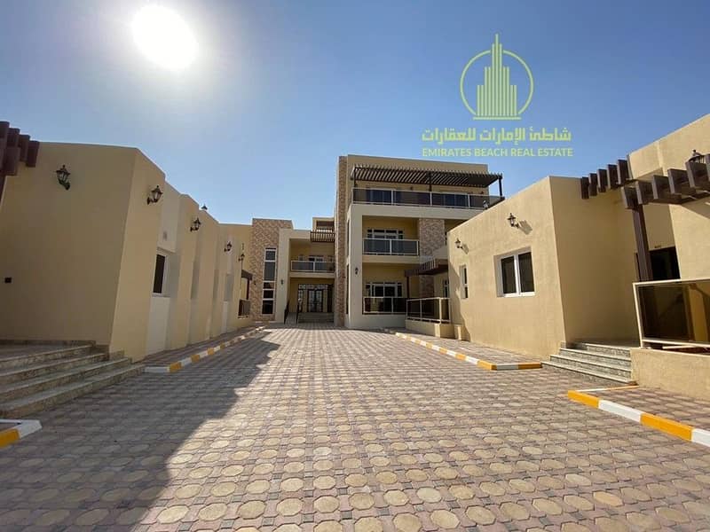 Здание в Мохаммед Бин Зайед Сити, 11 спален, 700000 AED - 5028329