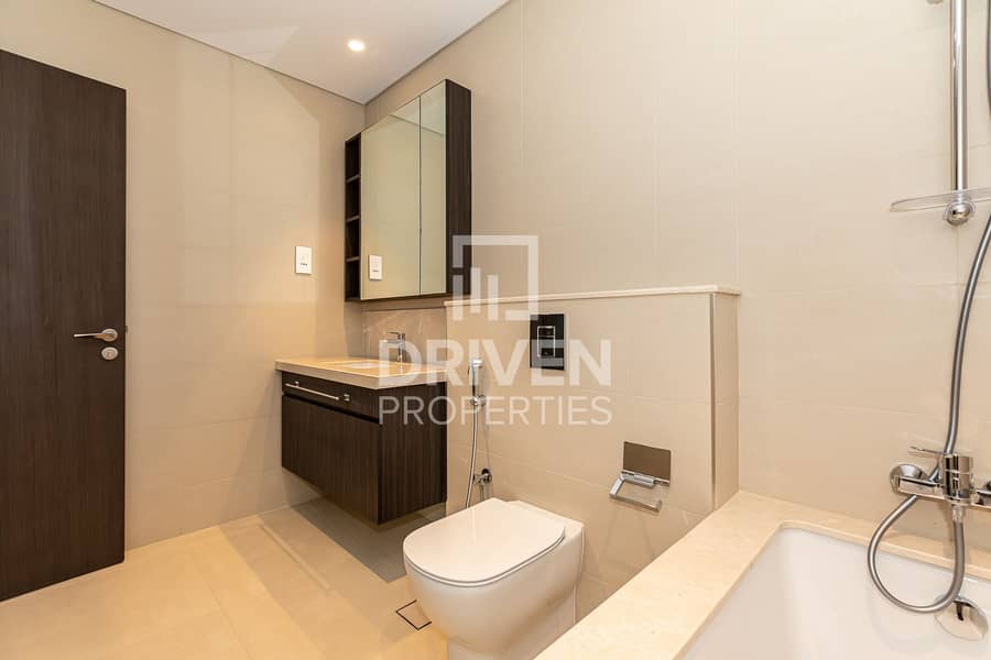 13 Brand New Apt | High Floor | Zabeel View