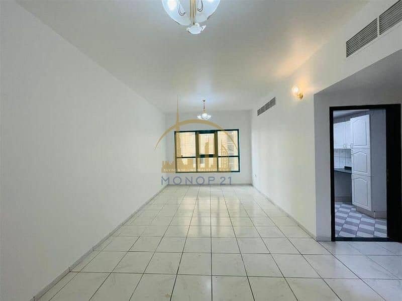 شقة في برج سعيد 1،شارع الشيخ زايد 1 غرفة 48000 درهم - 5484839