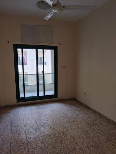 Studio for Rent in Deira, Dubai - Cheap Studio Apartments in Baraha