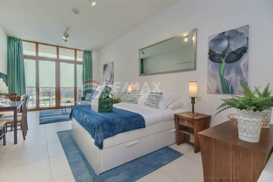 22 Fully furnished | Marina views | Stylish design