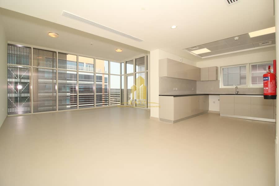 Super clean & bright 1 BR apartment with modern finishes | Near to park and facilities!