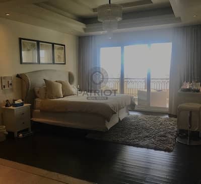 4 Bedroom Penthouse for Sale in Palm Jumeirah, Dubai - Luxurious Penthouse | 4 Bedrooms plus Maids Room | Selling for less price