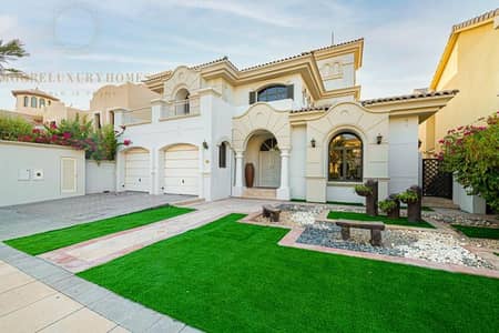 5 Bedroom Villa for Rent in Palm Jumeirah, Dubai - Brand New Elegant Luxury 5BR+M Villa with Private Pool and Beach