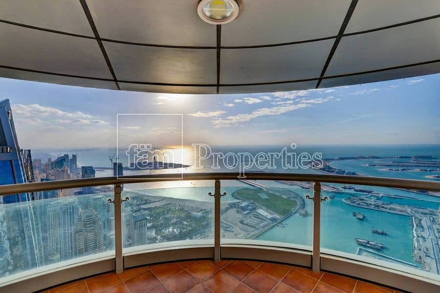 30 Amazing 4-Bedroom Penthouse with Sea view!