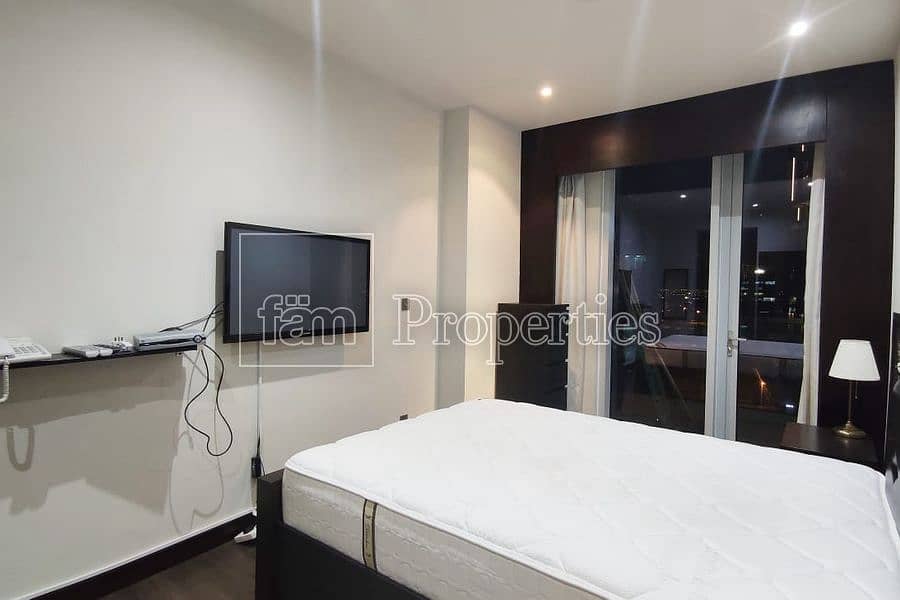 15 Tastefully furnished spacious unit