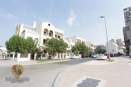 فیلا 4 غرف نوم للايجار في قرية جميرا الدائرية، دبي - Spacious Balcony | Upgraded | Best Offer