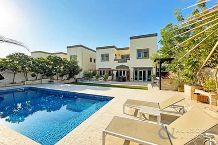 3 Bedroom Villa for Sale in Jumeirah Park, Dubai - 3 Bedrooms | Private Pool | Vacant on Transfer