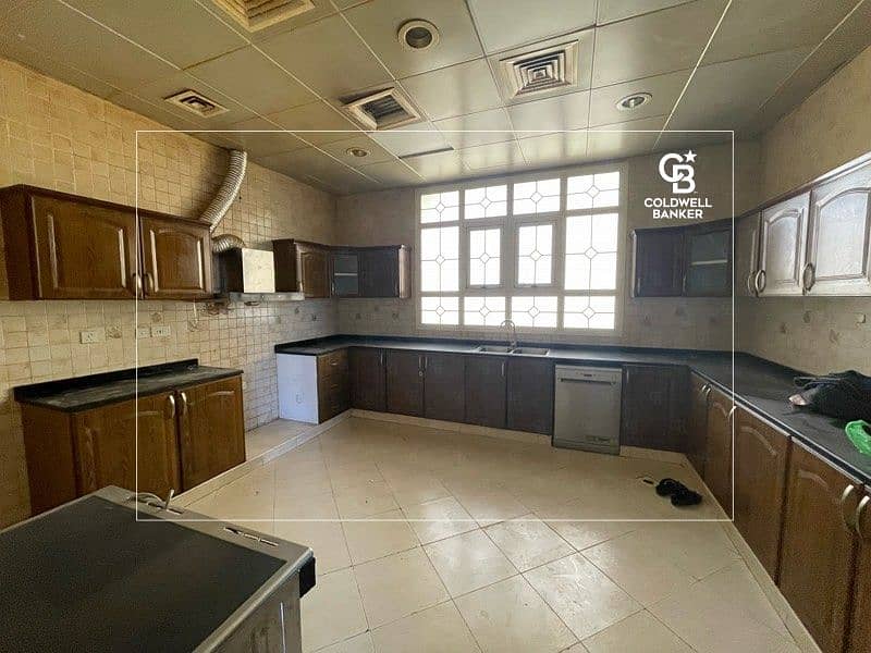 7 Excellent Finish 5 bedrooms garden  Barsha south 2