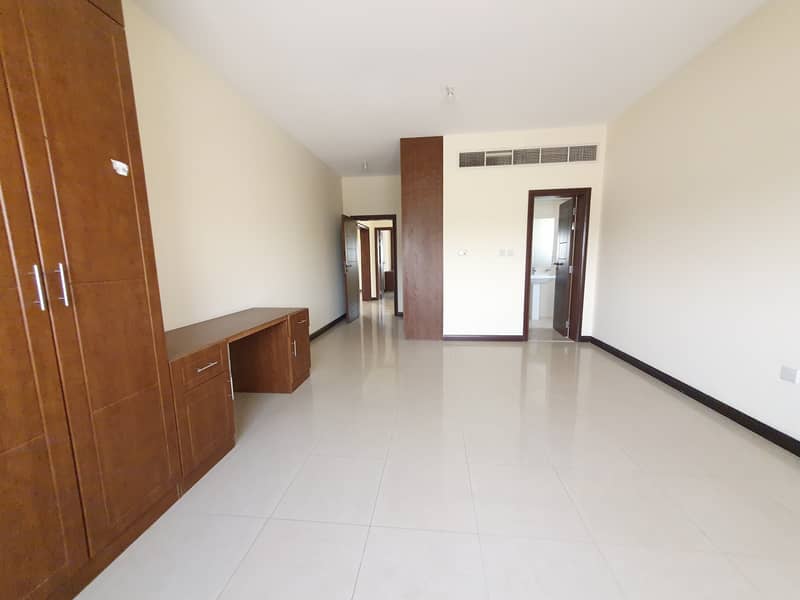 Spacious 5badroom  Villa With 2 Separate Majlis  Maid Room In Barashi Area Sharjah