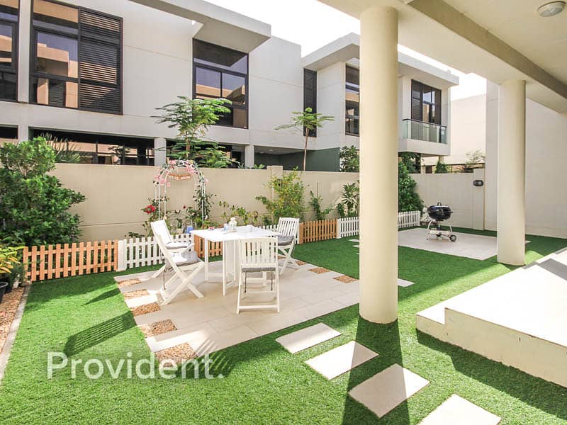 End Unit | Landscaped | Tenanted