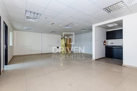Office for Sale in Jumeirah Lake Towers (JLT), Dubai - Well-kept | High Floor and Best Location