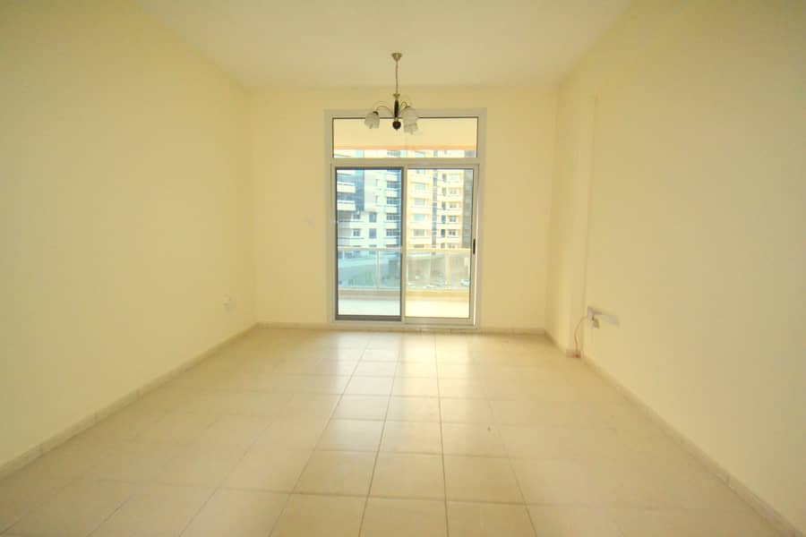 شقة في يونيفيرسيتي فيو واحة دبي للسيليكون 1 غرف 30000 درهم - 4808047