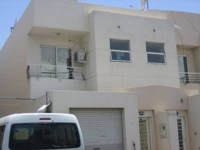 3 Bedroom Townhouse for Rent in Deira, Dubai - 6 CHEQUES SPLIT A/C 3 BRS + MAIDS+ GARAGE D/S VILLA FOR STAFF PVT GARAGE. . . . .