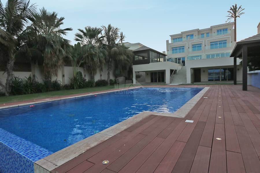 14 luxury and modified villa with basement and marsa
