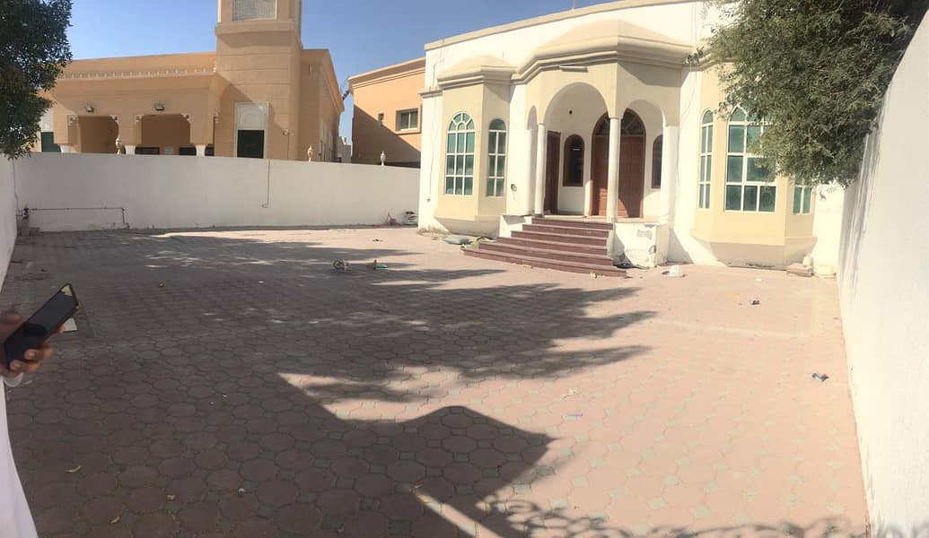 3 bedroom villa for rent in Al Mowaihat 3