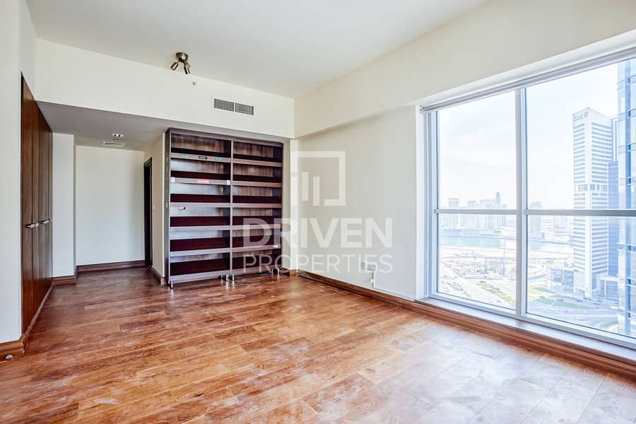 12 On High Floor | Vacant | Outstanding Apt