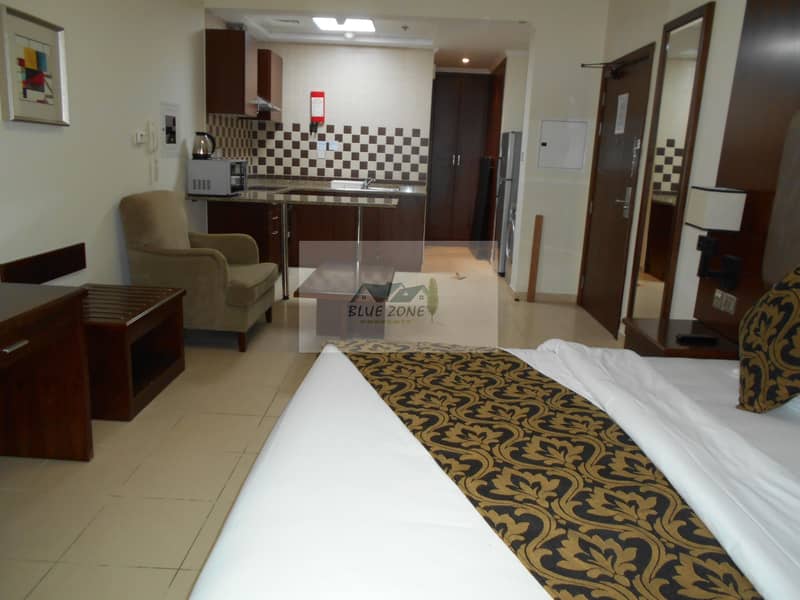 6 FIVE STAR FURNISHED STUDIO CLOSE TO SHARAF DG METRO WITH POOL GYM IN 40K