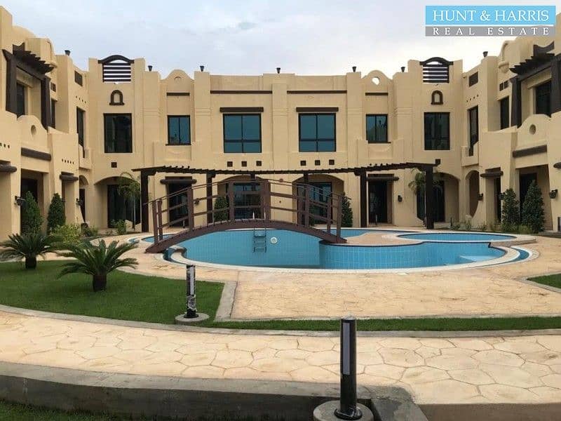 Full Compound | 10 Townhouses | Private Pool | Seih Al Uraibi
