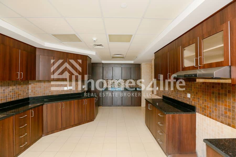 6 Spacious| Vacant| Burj & Canal View |Higher Floor