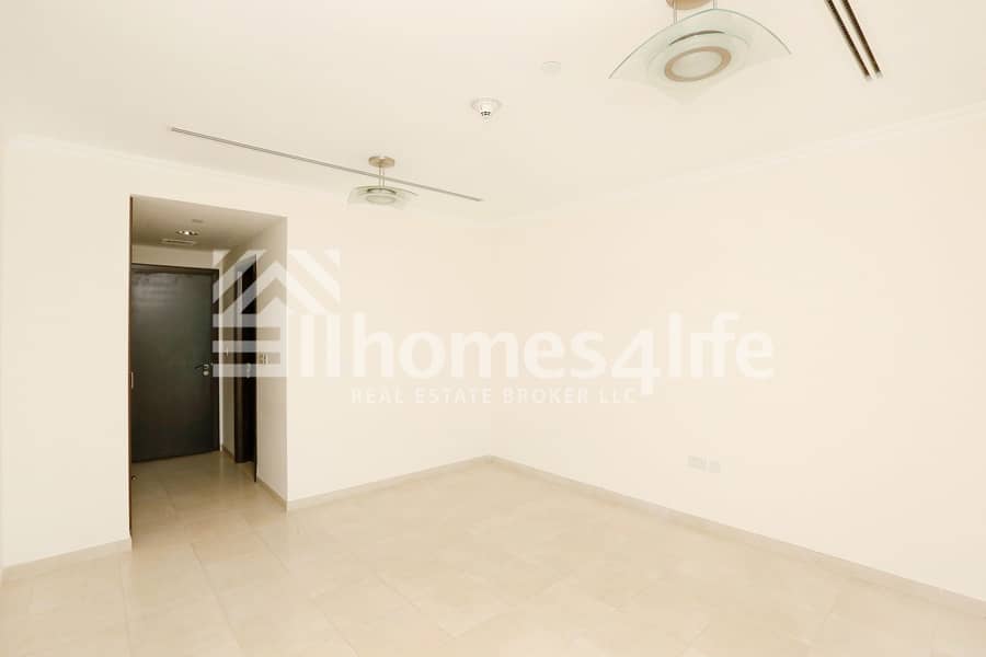 12 Spacious| Vacant| Burj & Canal View |Higher Floor