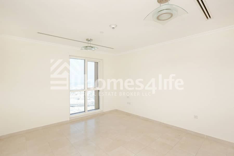 15 Spacious| Vacant| Burj & Canal View |Higher Floor