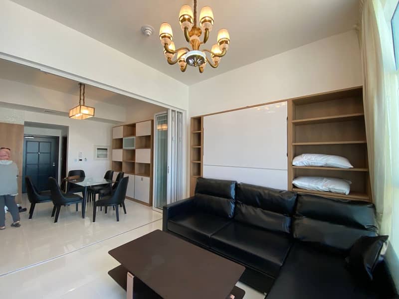 شقة في غلامز من دانوب،الفرجان 1 غرفة 730000 درهم - 5581462