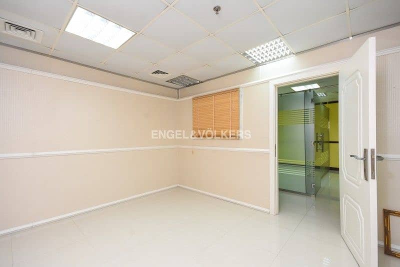 8 Partition Units | Near Metro | Prominent Bldg.