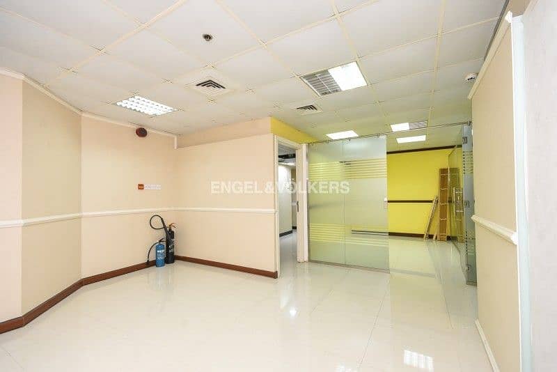 10 Partition Units | Near Metro | Prominent Bldg.