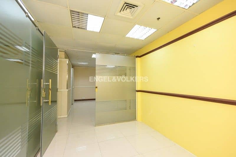 11 Partition Units | Near Metro | Prominent Bldg.
