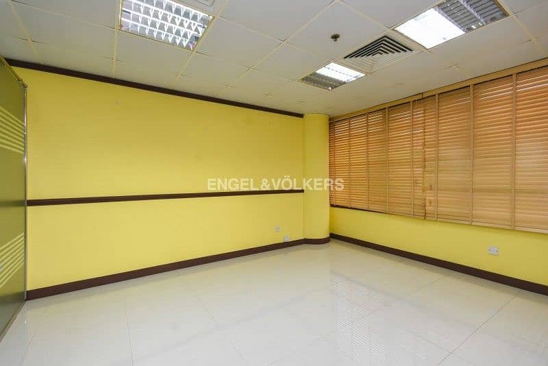 14 Partition Units | Near Metro | Prominent Bldg.