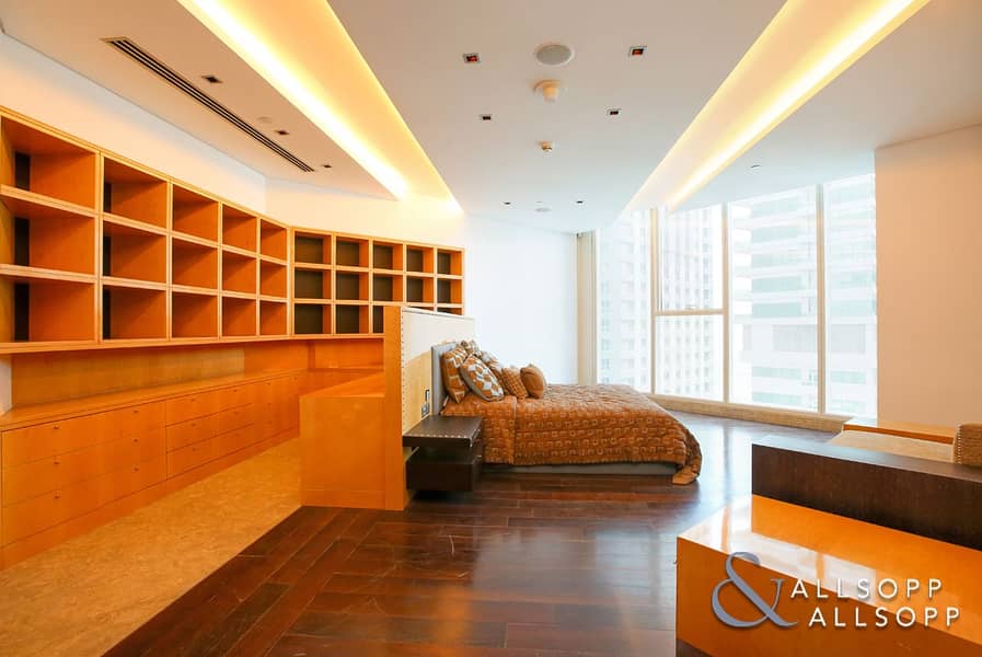 11 Full Floor Penthouse Apartment | 4 Bedroom