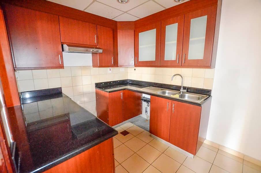 7 Well maintained|Huge balcony|Marina & park view|