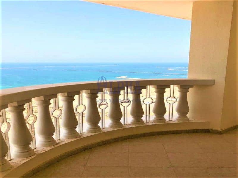 Captivating Sea View 2BR - Amazing Community!