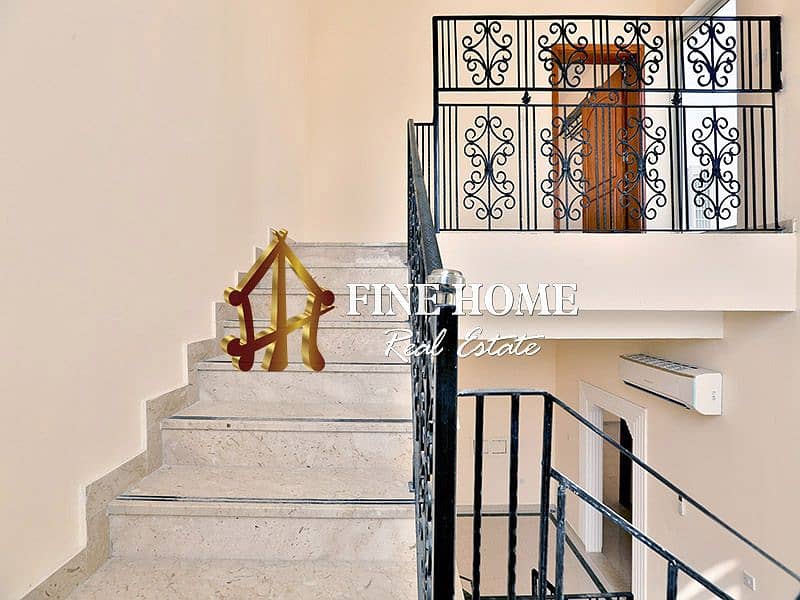 22 Villa 7BR + wide Garden with Private Entrance